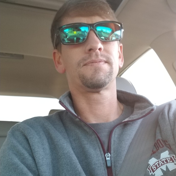 Meet your Posher, Jeremy - Picture 1 of 1